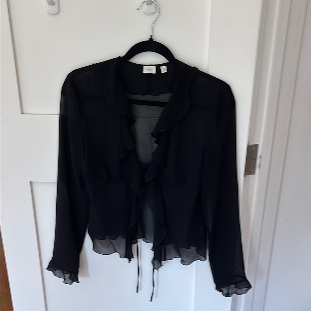 Aritzia frenchy Wilfred Black Ruffled Tie Front Blouse